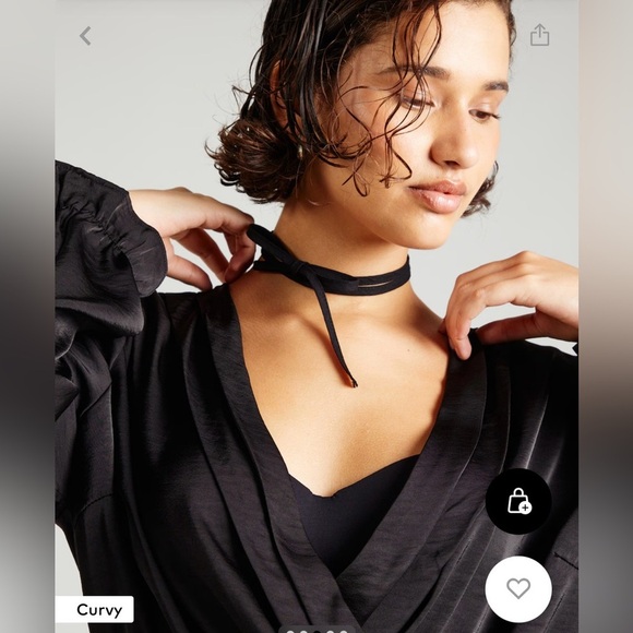 NWT Vero Moda Curve Mary Satin Draped Deep Neck Line Wrap Collarless Blouse - Picture 2 of 10